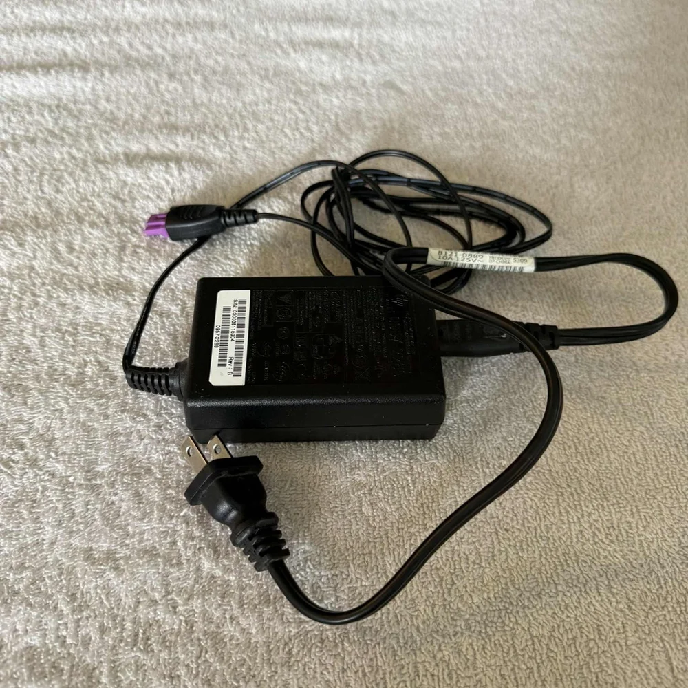 HP AC power adapter model 0957-2269 Computer Cable Adapter